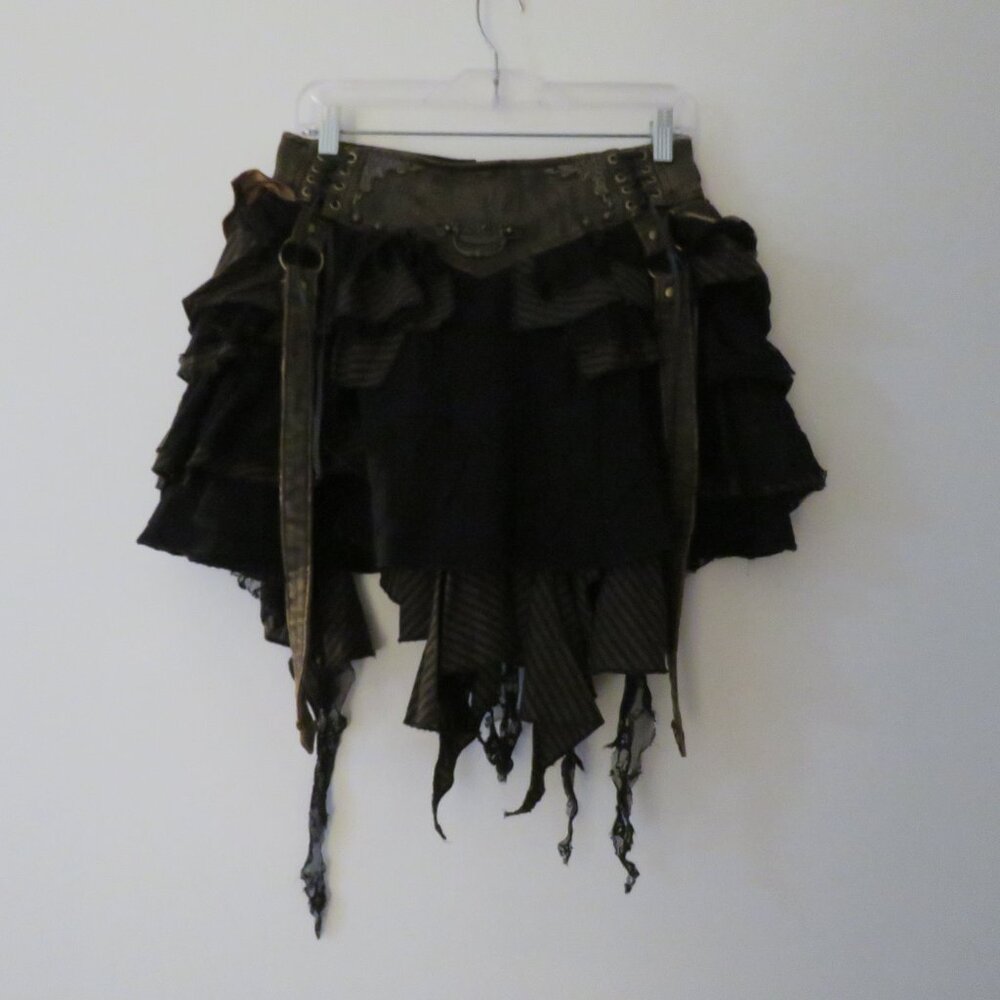 DEVIL FASHION Pendragon Steampunk Waterfall Skirt Pirate Goth Whimsigoth M NWT - Picture 2 of 14